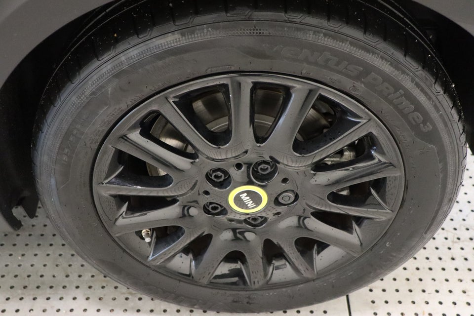 MINI Cooper SE Maximise 3d