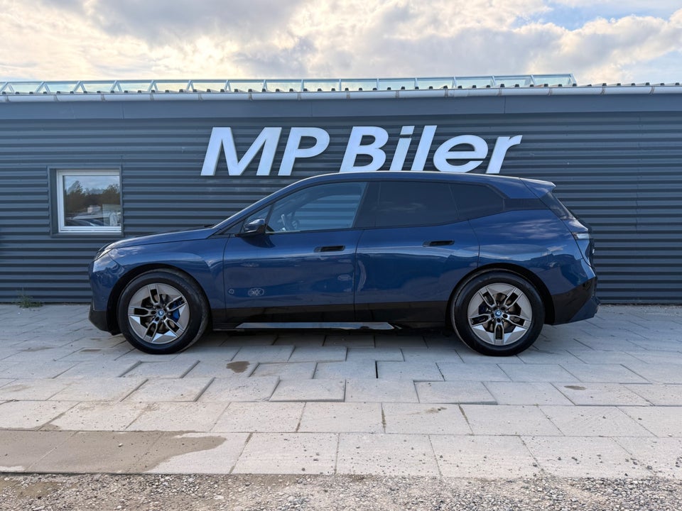 BMW iX xDrive40 5d