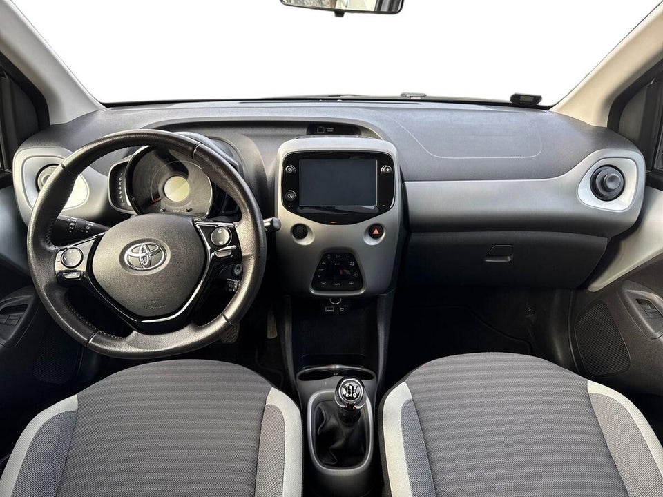 Toyota Aygo 1,0 VVT-i x-pression 5d