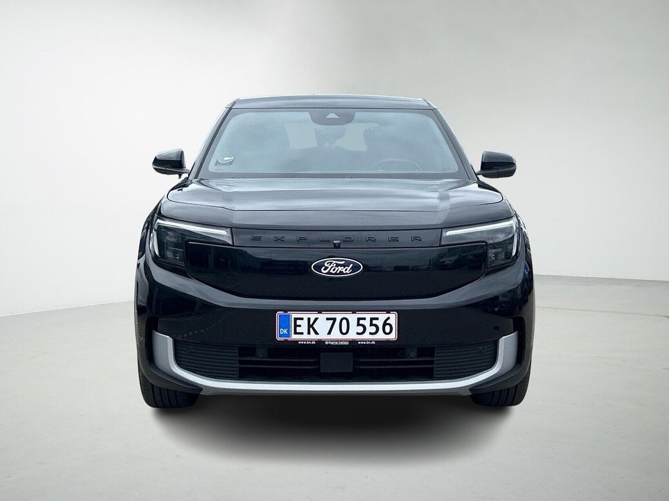 Ford Explorer 82 Premium Extended Range 5d