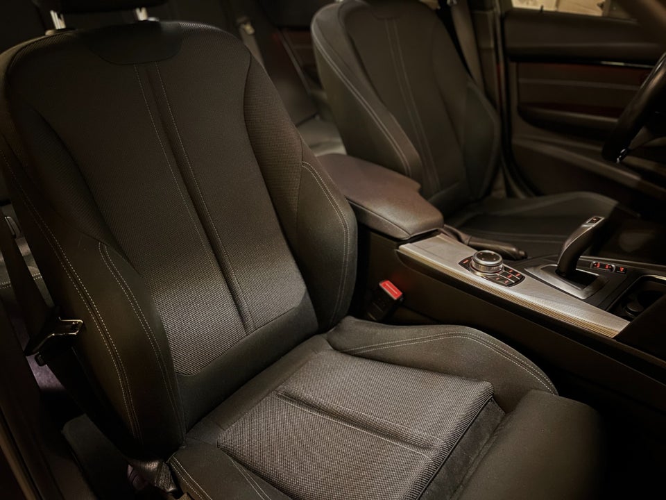 BMW 320d 2,0 Touring M-Sport aut. 5d