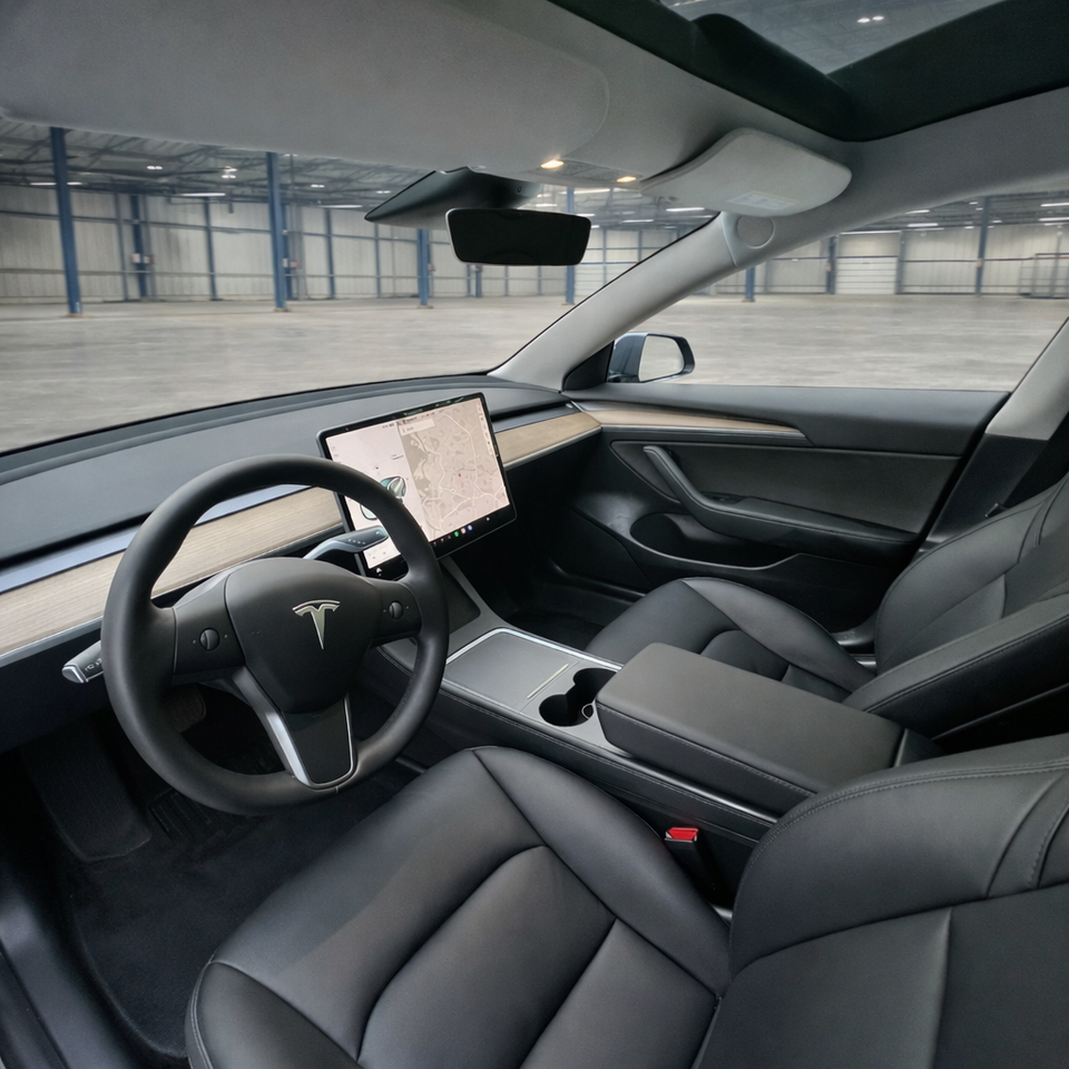 Tesla Model 3 Standard Range+ RWD 4d