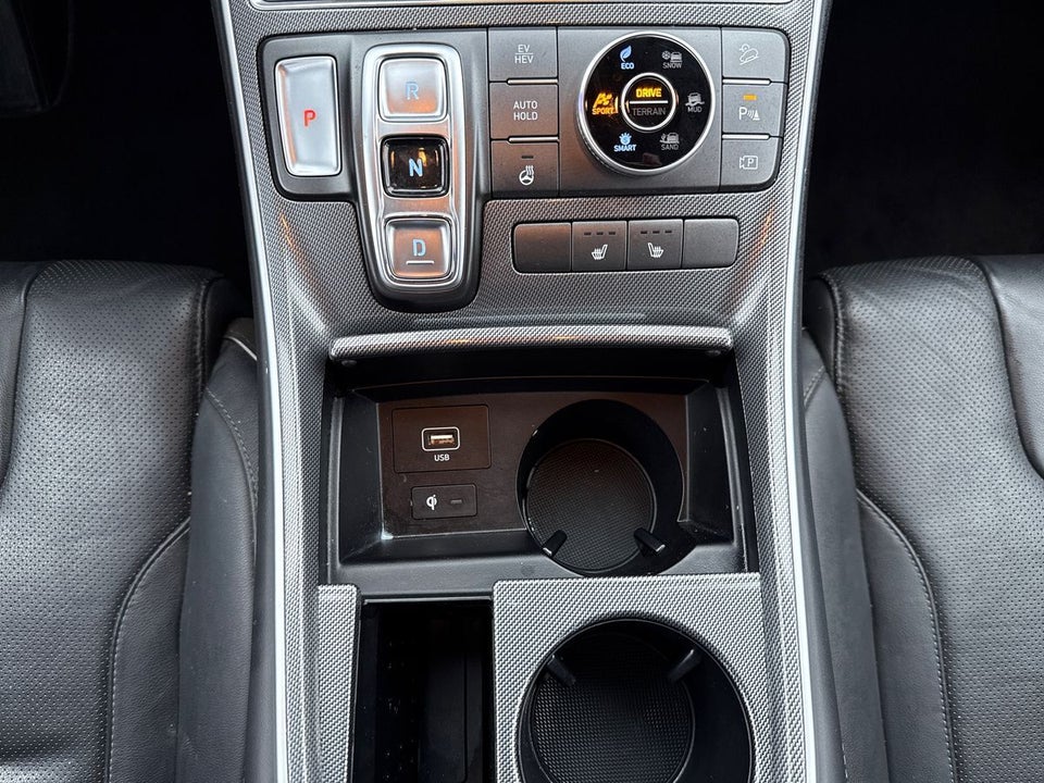 Hyundai Santa Fe 1,6 PHEV Essential aut. 4WD 7prs 5d