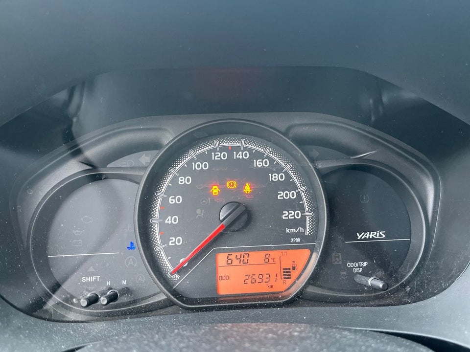 Toyota Yaris 1,0 VVT-i T1 5d