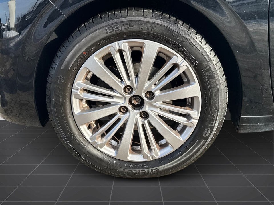 Peugeot 208 1,2 VTi 82 Signature Sky 5d