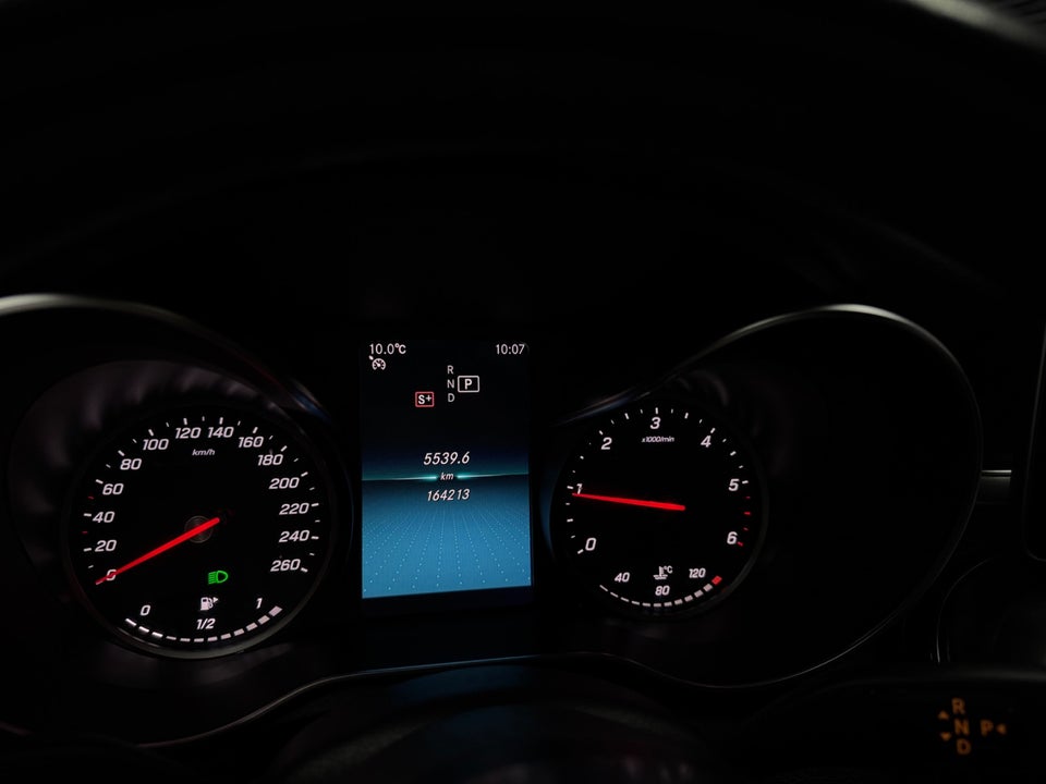 Mercedes C220 d 2,0 AMG Line aut. 4d