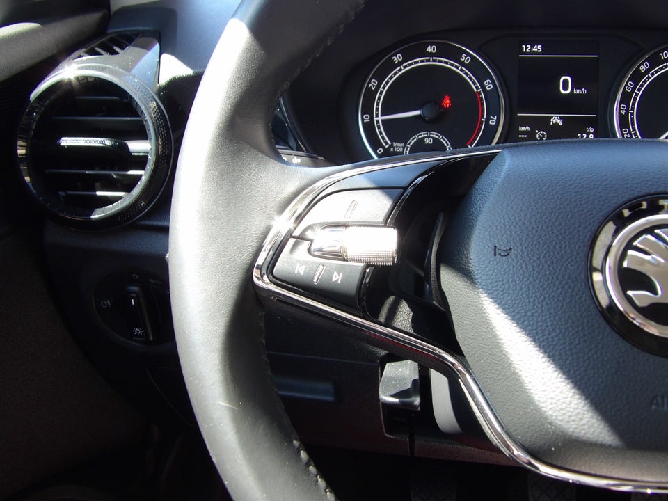 Skoda Fabia 1,0 MPi 65 Active 5d