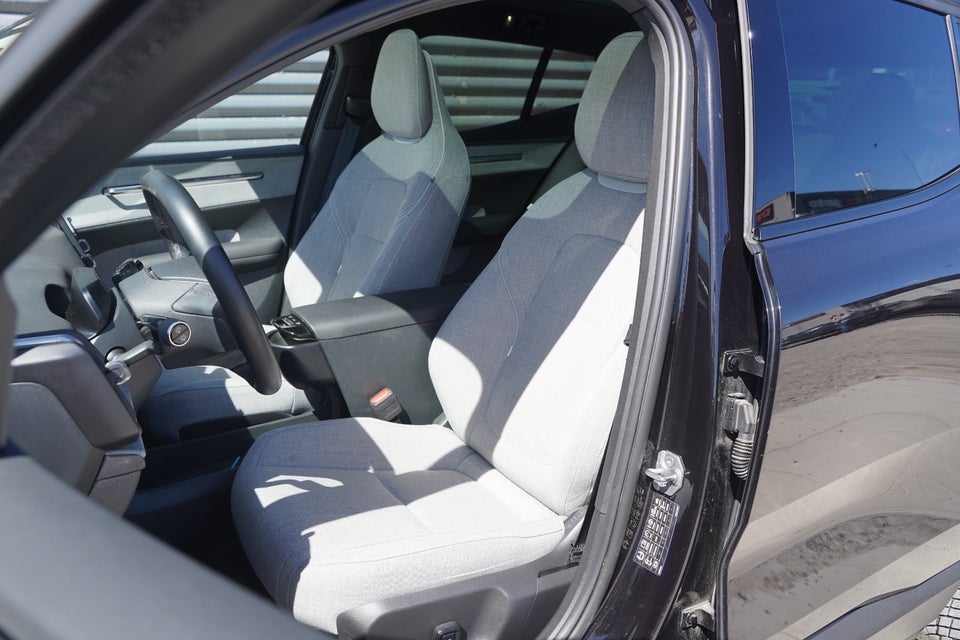 Volvo EX30 Extended Range Ultra 5d