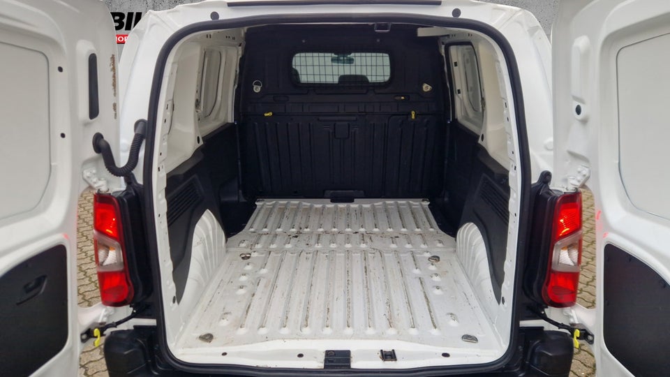 Peugeot Partner 1,5 BlueHDi 130 L1V1 Ultimate EAT8 Van