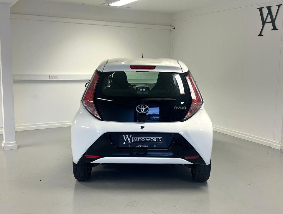 Toyota Aygo 1,0 VVT-i x-change x-shift 5d