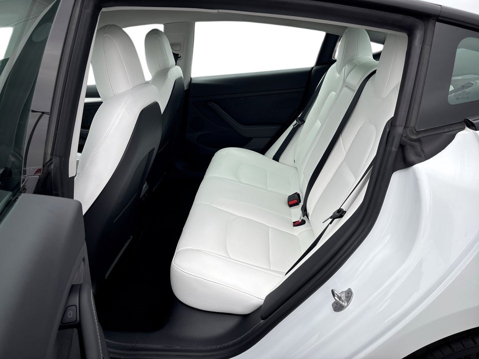 Tesla Model 3 Performance AWD 4d