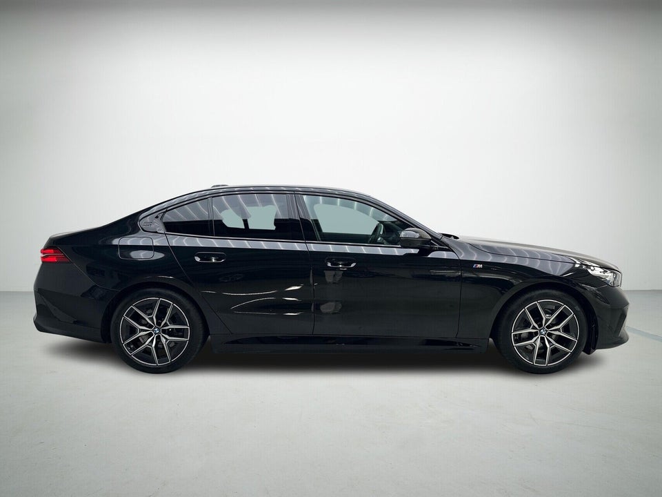 BMW i5 eDrive40 Fully Charged M-Sport Pro 4d