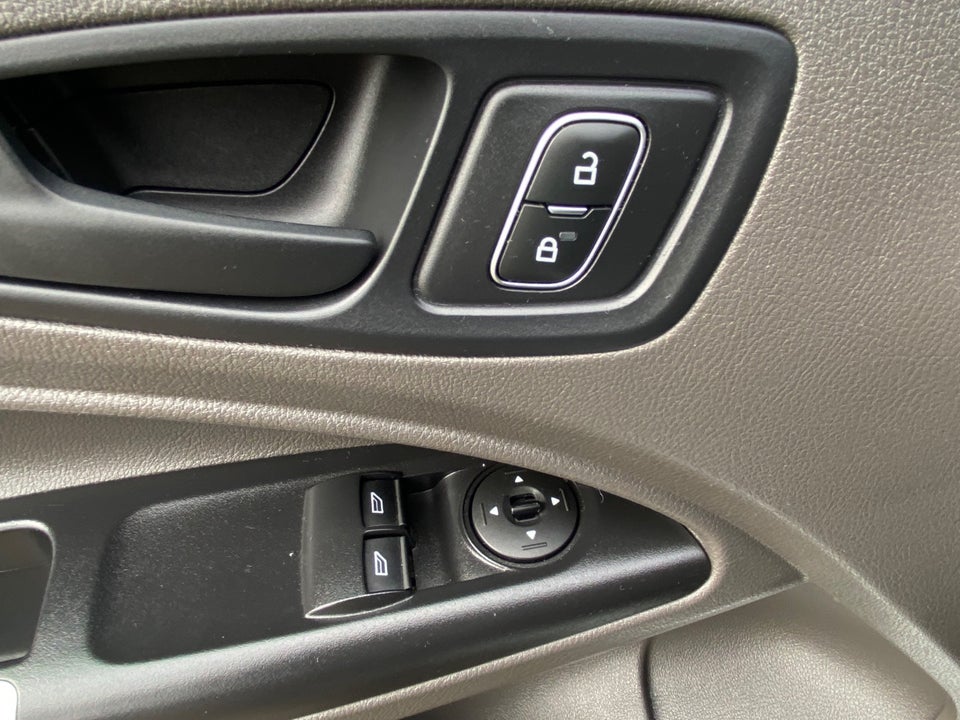 Ford Transit Connect 1,5 EcoBlue Trend lang