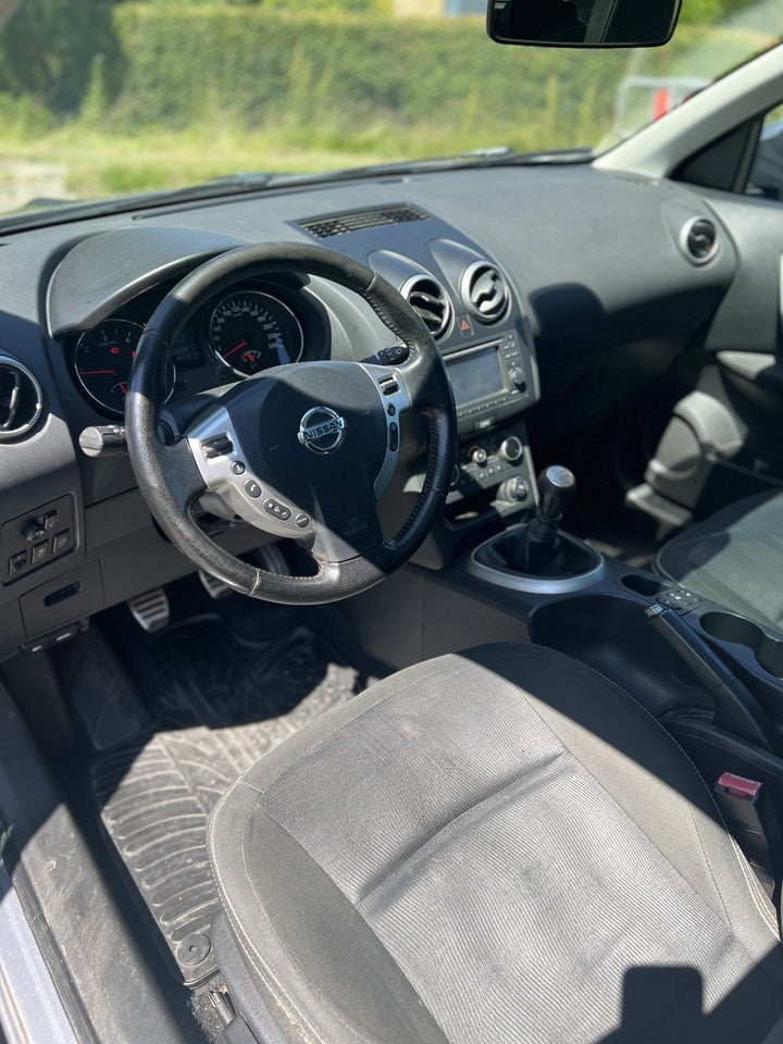 Nissan Qashqai 1,6 dCi Tekna 5d