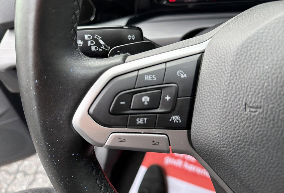 VW Golf VIII 1,5 eTSi 150 Style DSG 5d