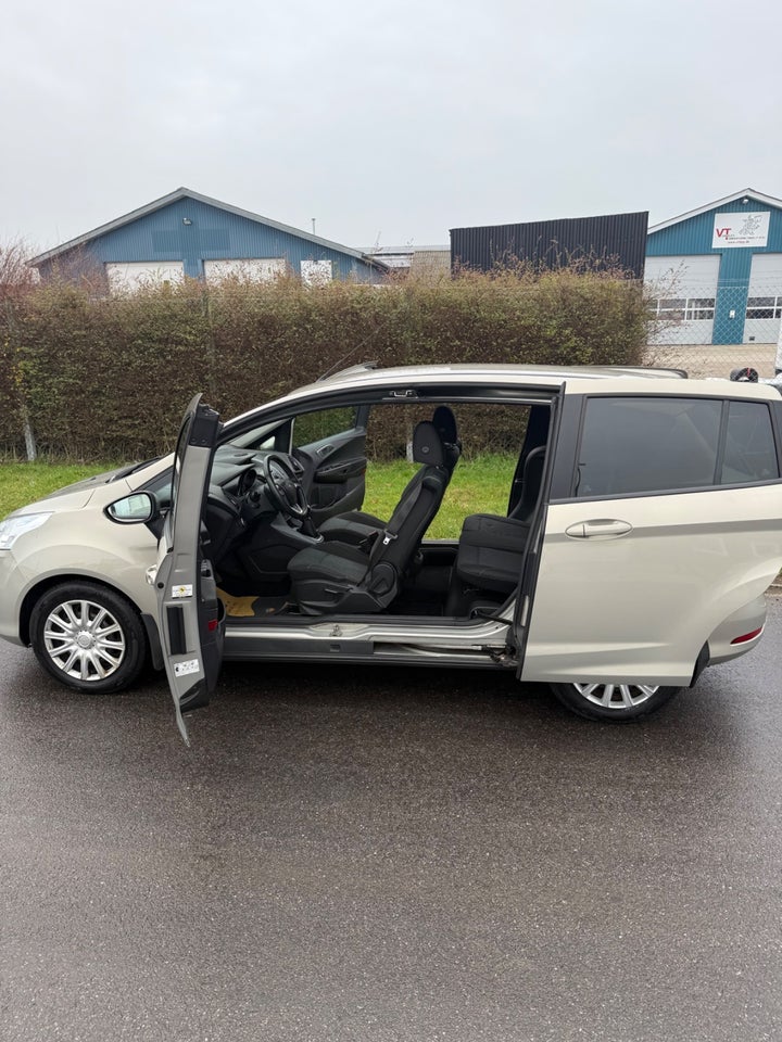Ford B-MAX 1,0 SCTi 100 Titanium 5d