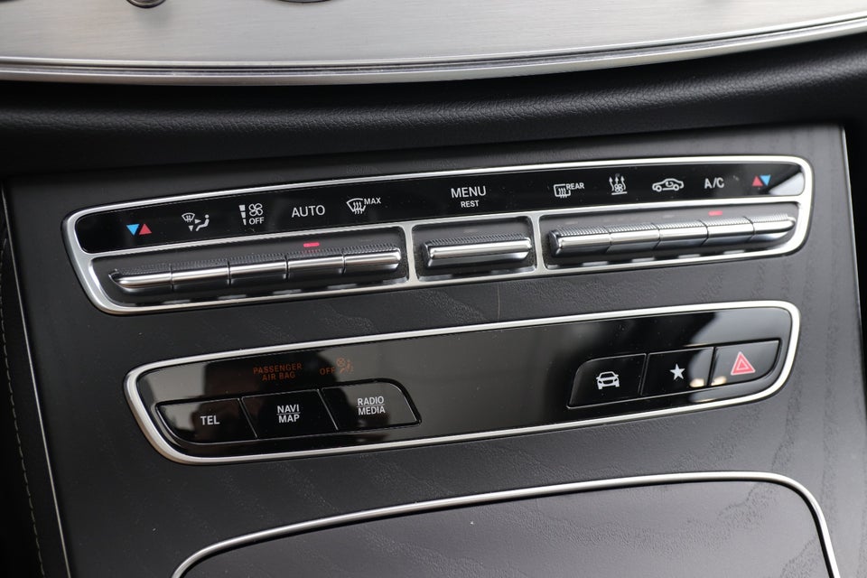 Mercedes E300 de 2,0 Advantage stc. aut. 5d