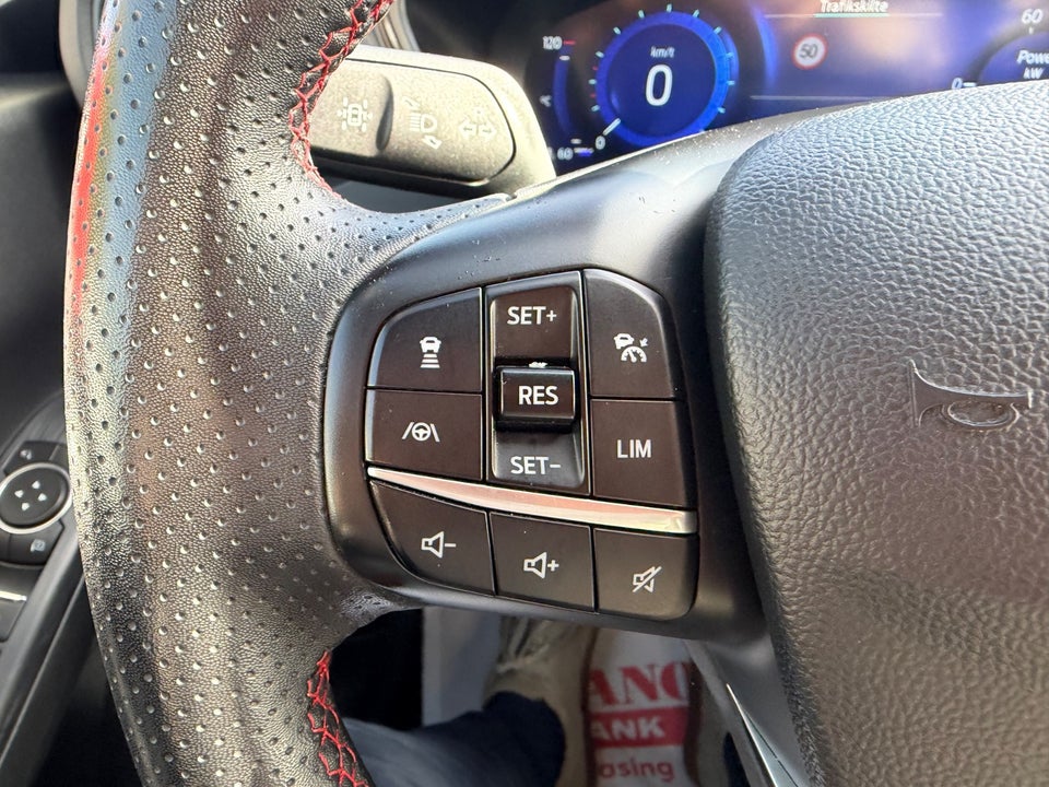 Ford Kuga 2,5 PHEV ST-Line CVT Van 5d