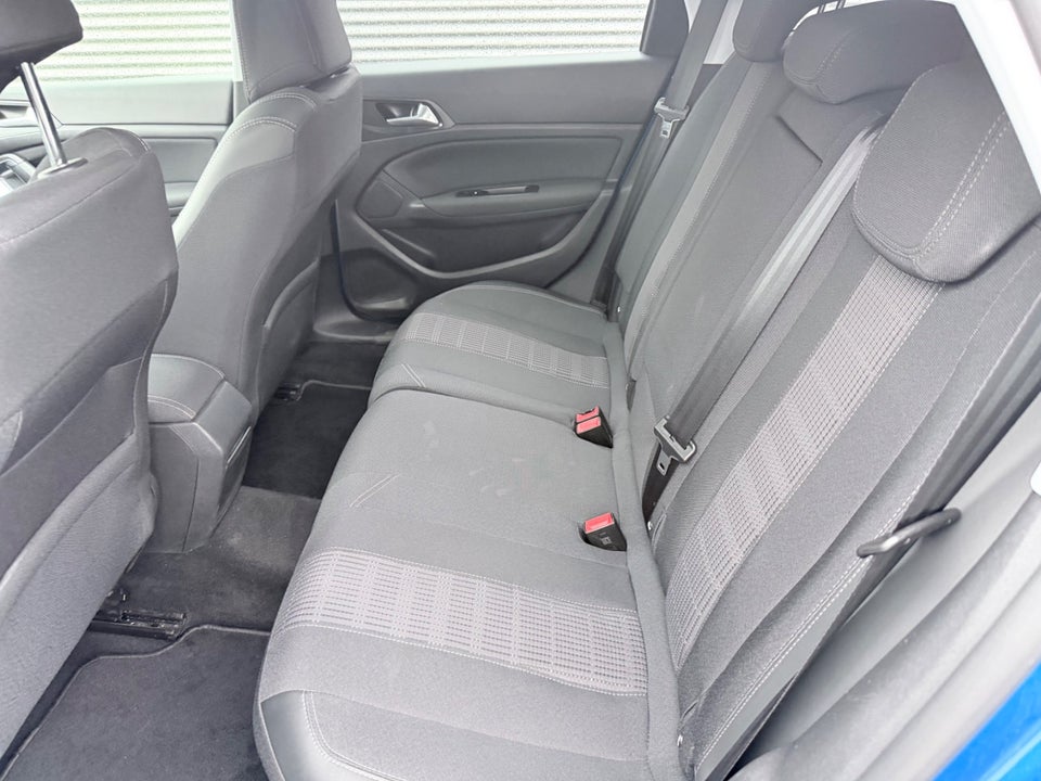 Peugeot 308 1,5 BlueHDi 130 Allure Pack SW 5d