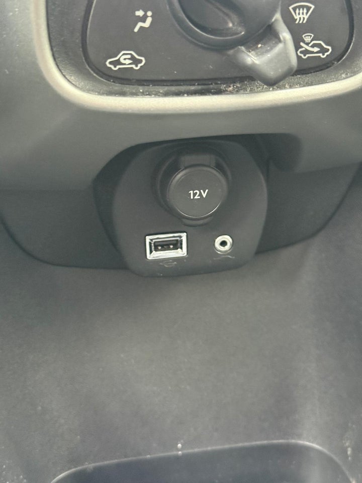 Peugeot 108 1,2 VTi 82 Active TOP! 5d