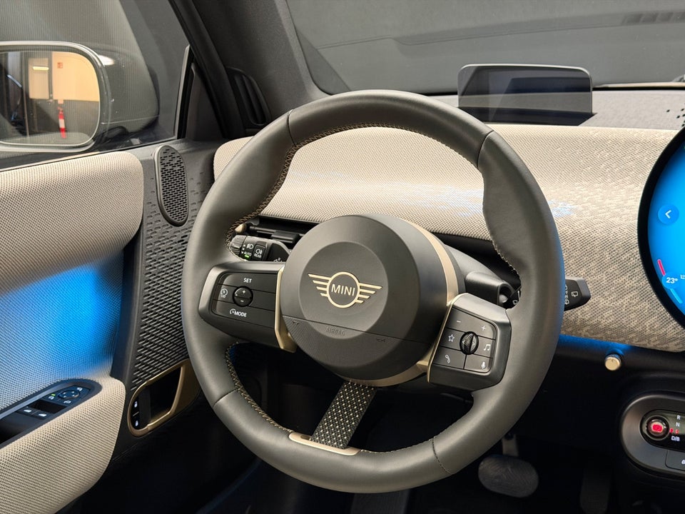 MINI Cooper SE Favoured Trim M 3d