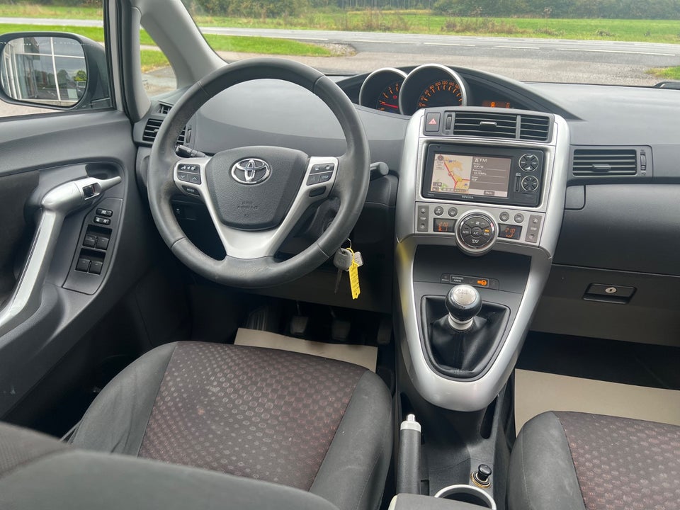 Toyota Verso 2,0 D-4D TX 7prs 5d