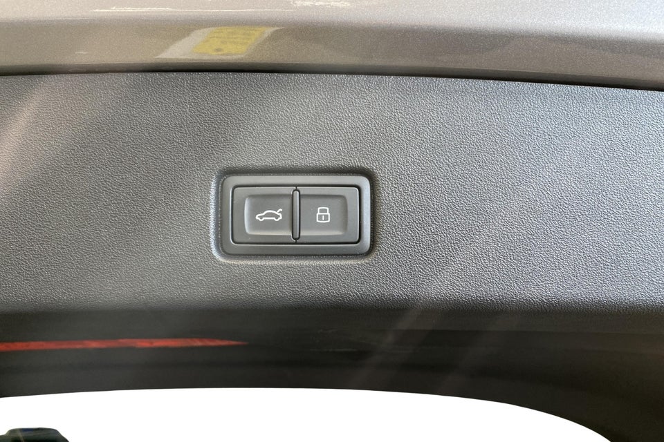 Audi Q4 e-tron 40 Attitude 5d