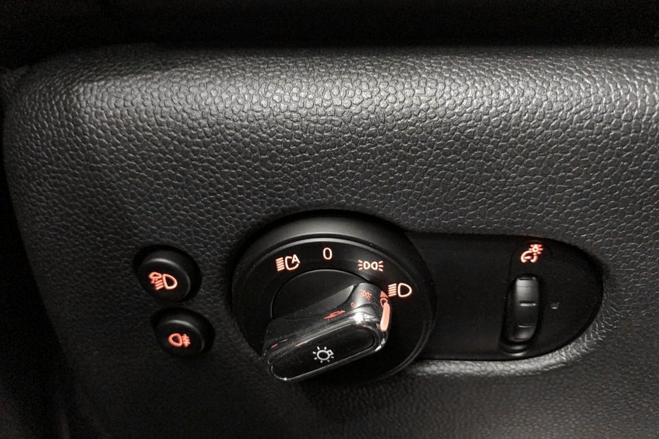 MINI Cooper SE Maximise 3d