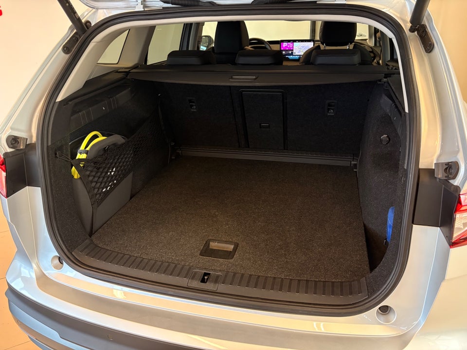 Skoda Enyaq 80 iV Design Selection Suite 5d