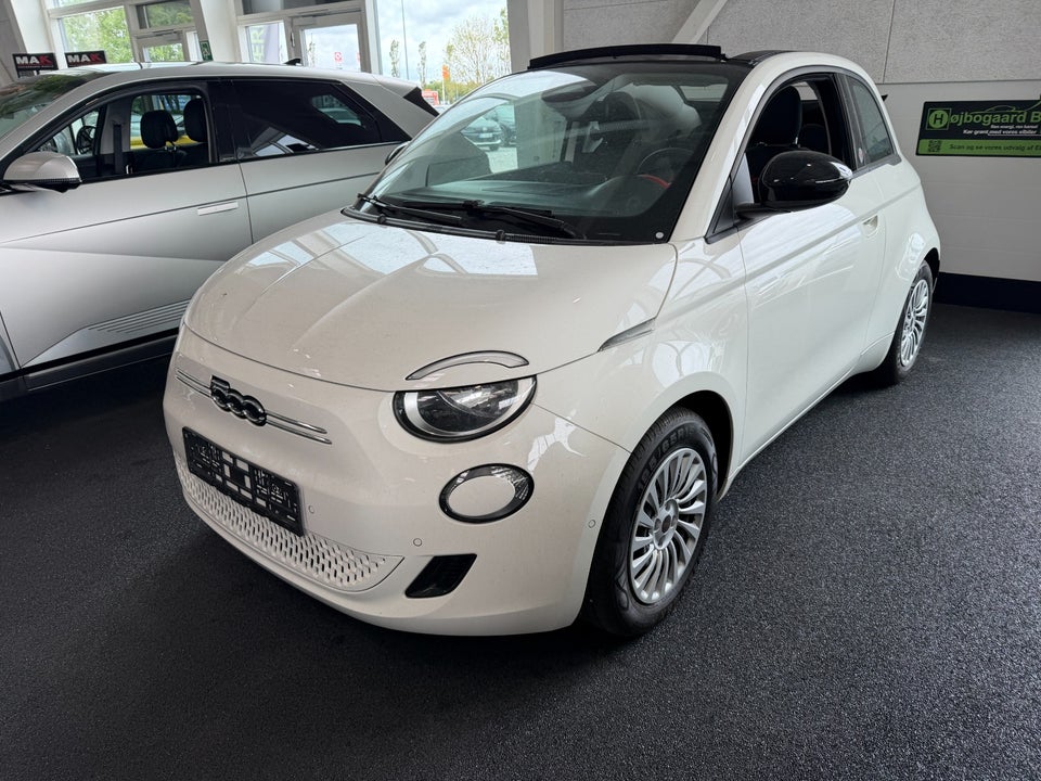 Fiat 500e 42 (RED) Cabrio 2d