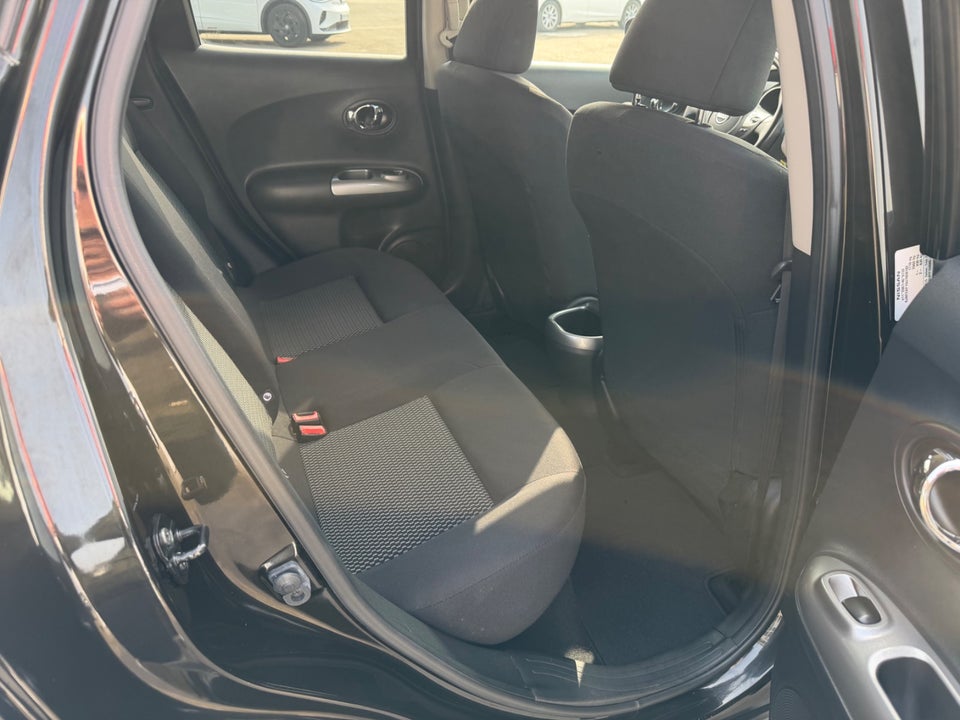 Nissan Juke 1,6 Acenta 5d