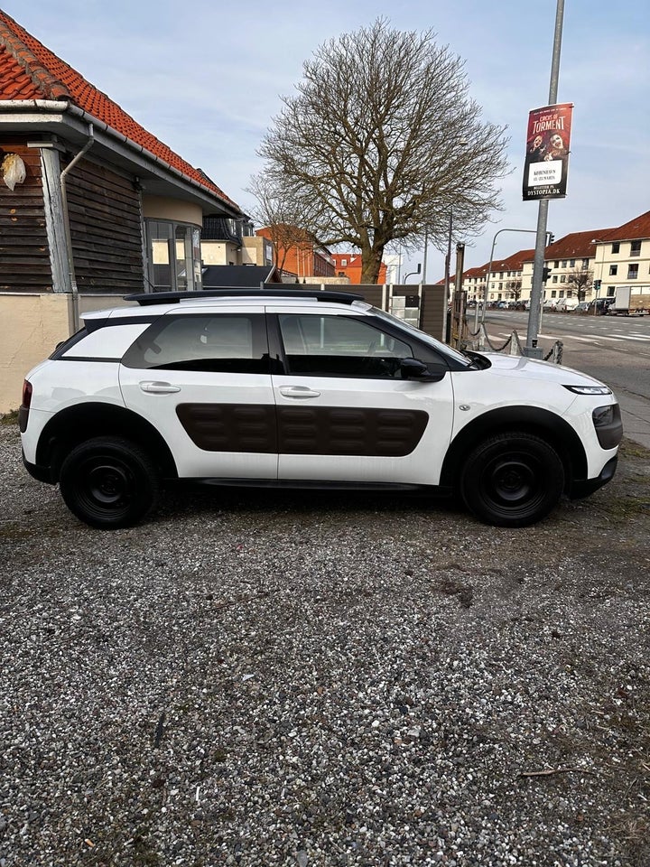 Citroën C4 Cactus 1,2 PureTech 82 Feel 5d