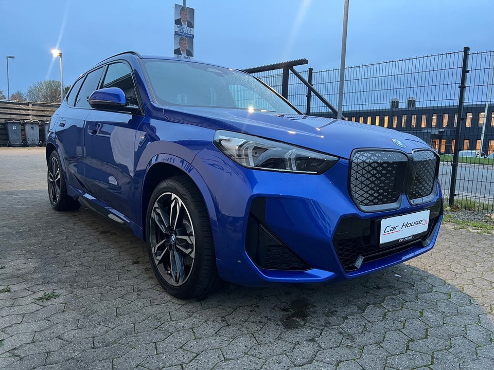 BMW iX1 xDrive30 M-Sport Premium 5d