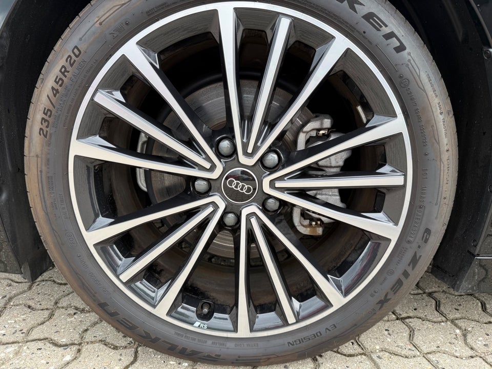 Audi A6 e-tron Ultra Avant 5d