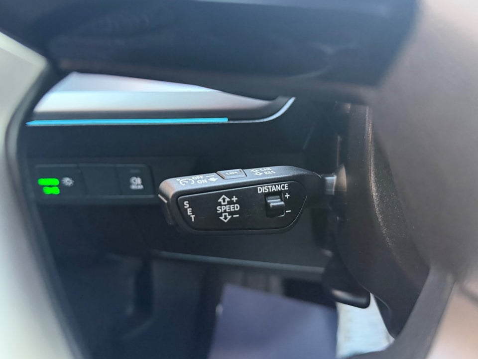 Audi Q4 e-tron 40 Advanced 5d