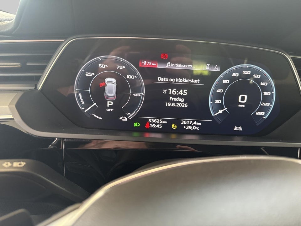 Audi e-tron 50 quattro 5d