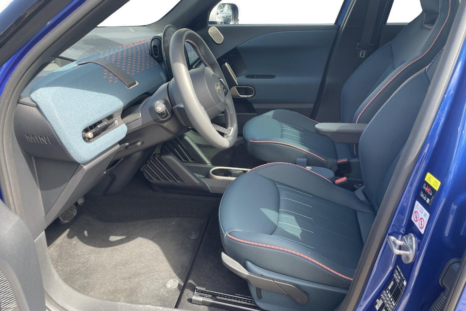 MINI Aceman E Favoured Trim L 5d