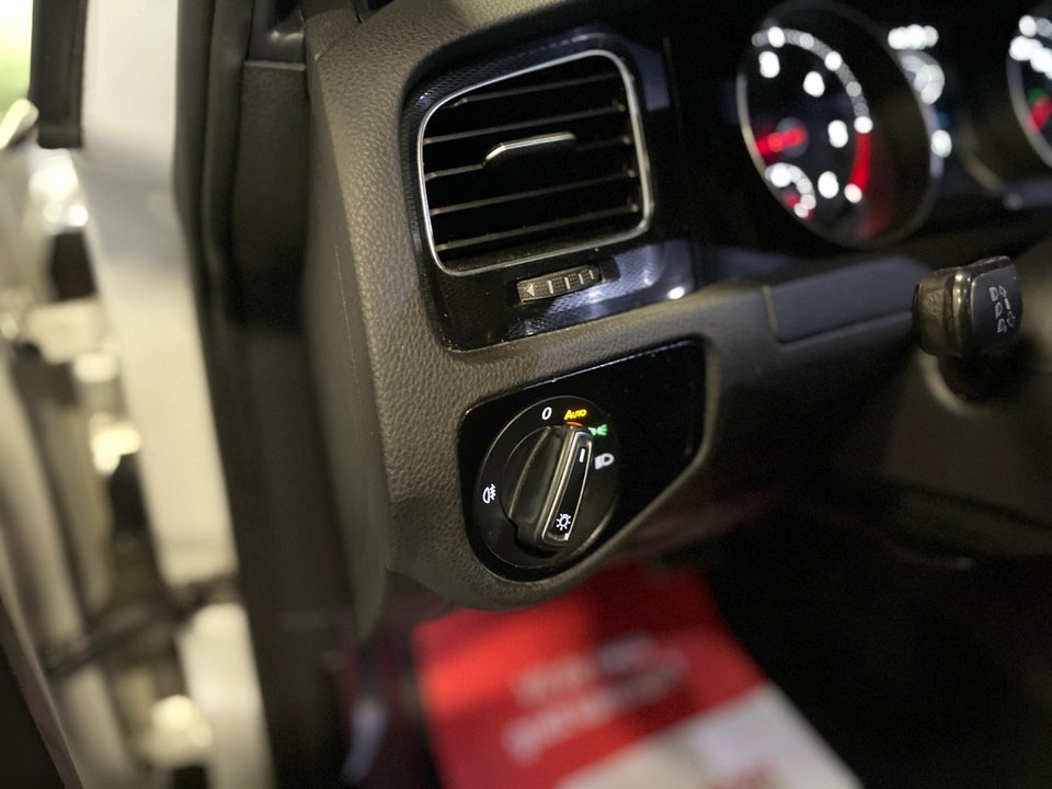 VW Golf VII 2,0 TDi 184 GTD Variant DSG 5d