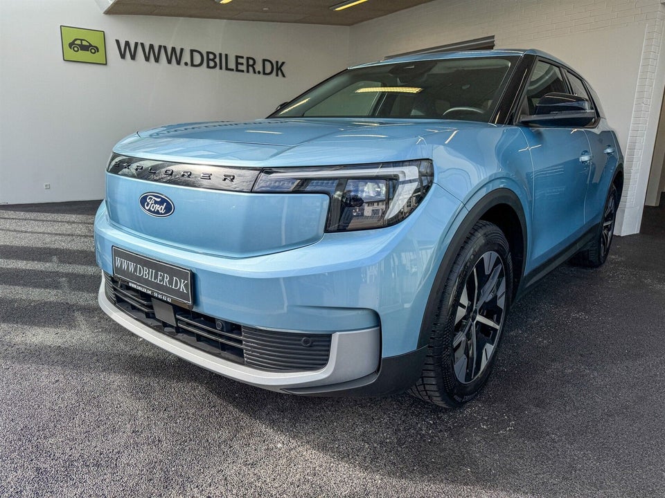 Ford Explorer 77 Select Extended Range 5d