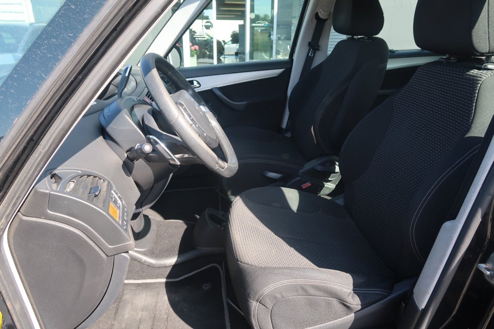 Citroën Grand C4 Picasso 1,6 e-HDi 112 Business E6G 7prs 5d