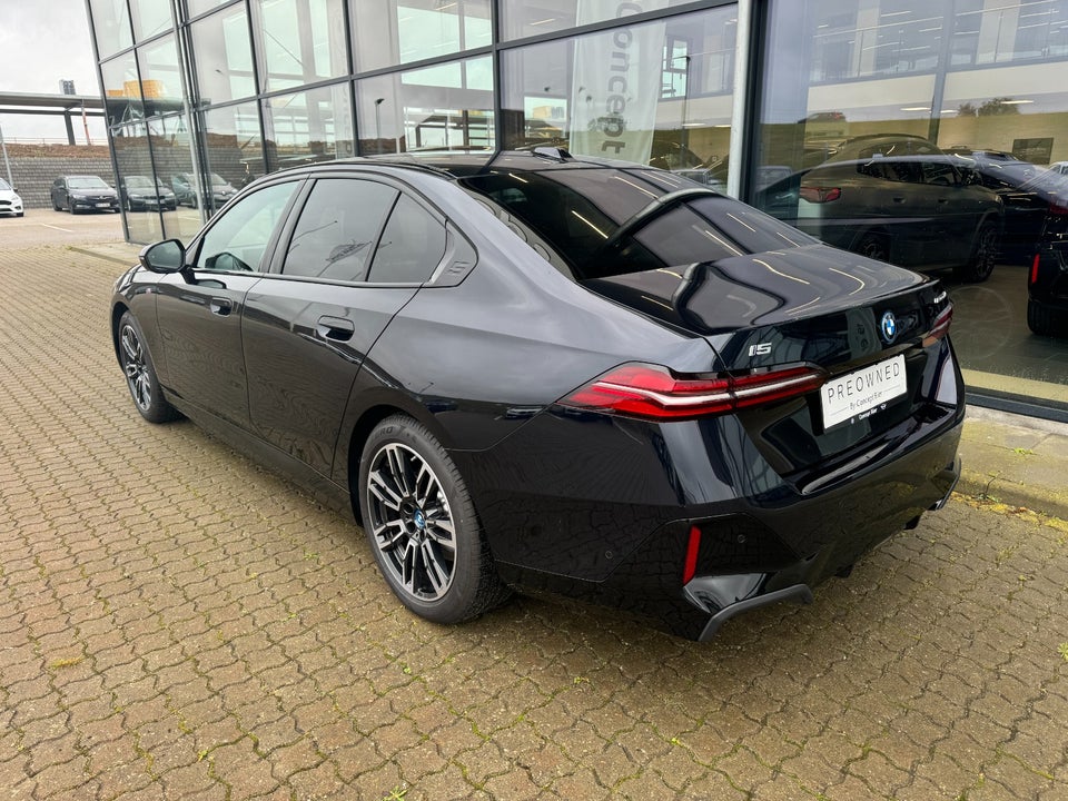 BMW i5 eDrive40 M-Sport 4d