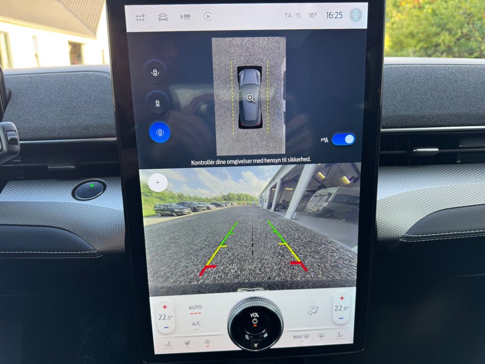 Ford Mustang Mach-E 75 Standard Range 5d