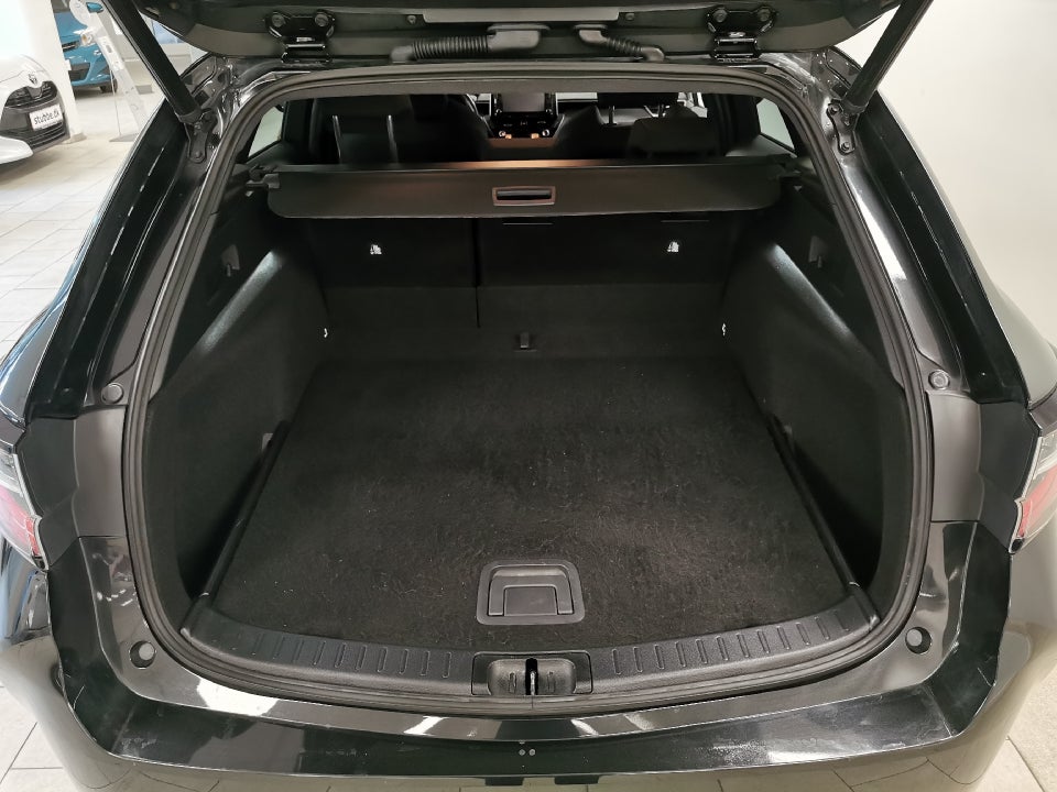 Toyota Corolla 1,8 Hybrid H3 Smart Touring Sports MDS 5d