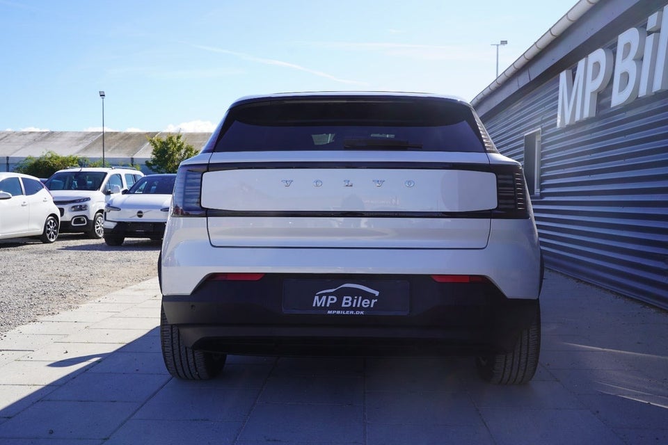 Volvo EX30 Extended Range Plus 5d