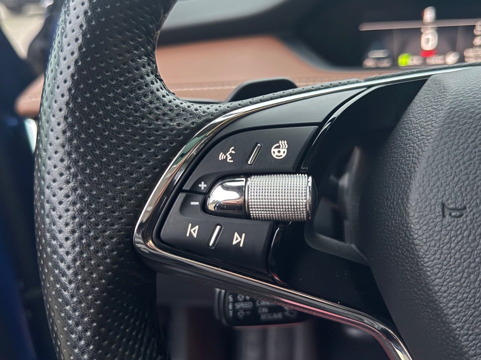 Skoda Enyaq 80 iV ecoSuite 5d