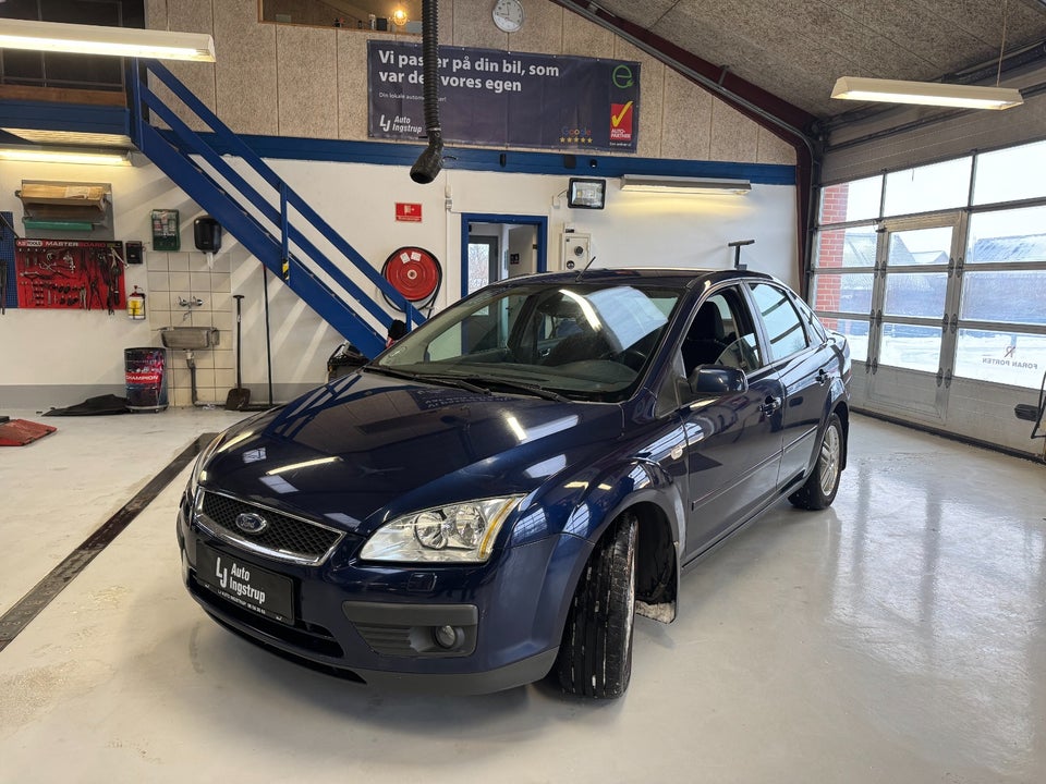 Ford Focus 1,6 Ti-VCT Ghia 4d