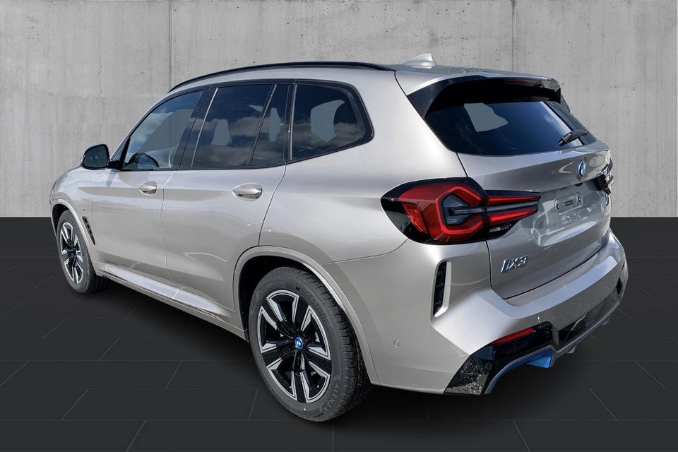BMW iX3 Charged M-Sport 5d