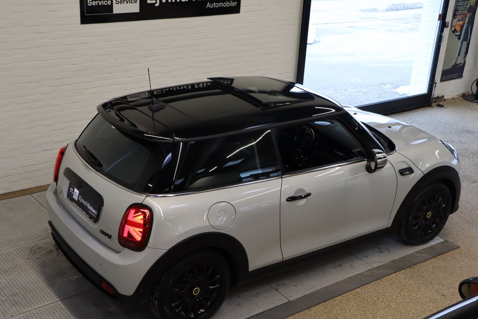 MINI Cooper SE Camden Edition 3d
