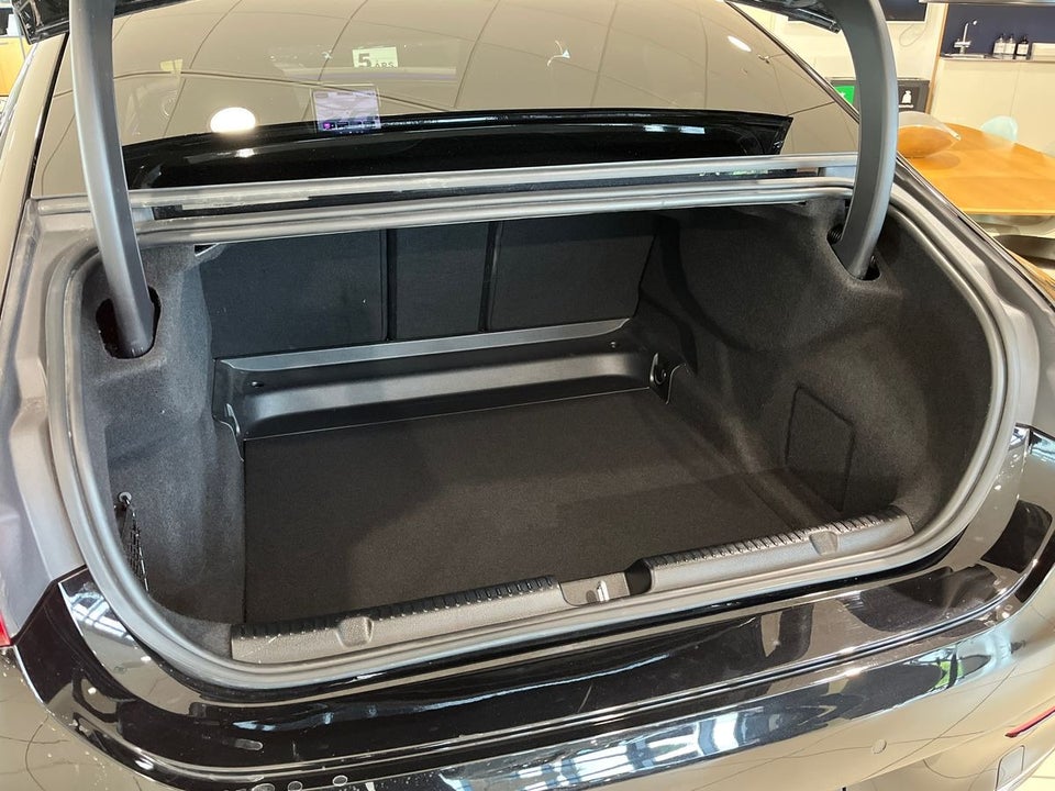 Mercedes EQE350+ AMG Line 4d