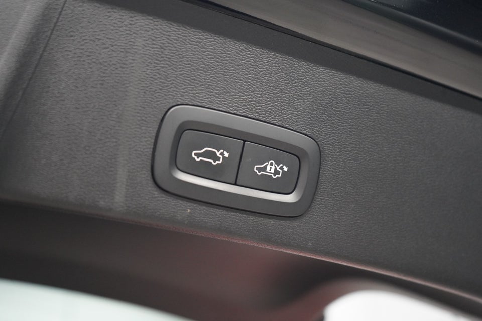 Volvo XC40 P6 ReCharge Plus 5d